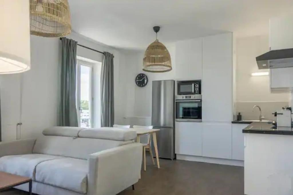 Ferienwohnung T2 Le Chatelet Orléans Exterior foto